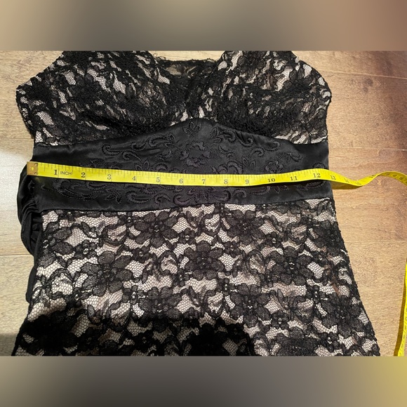 White House Black Market size 0 halter lace dress - Picture 9 of 10